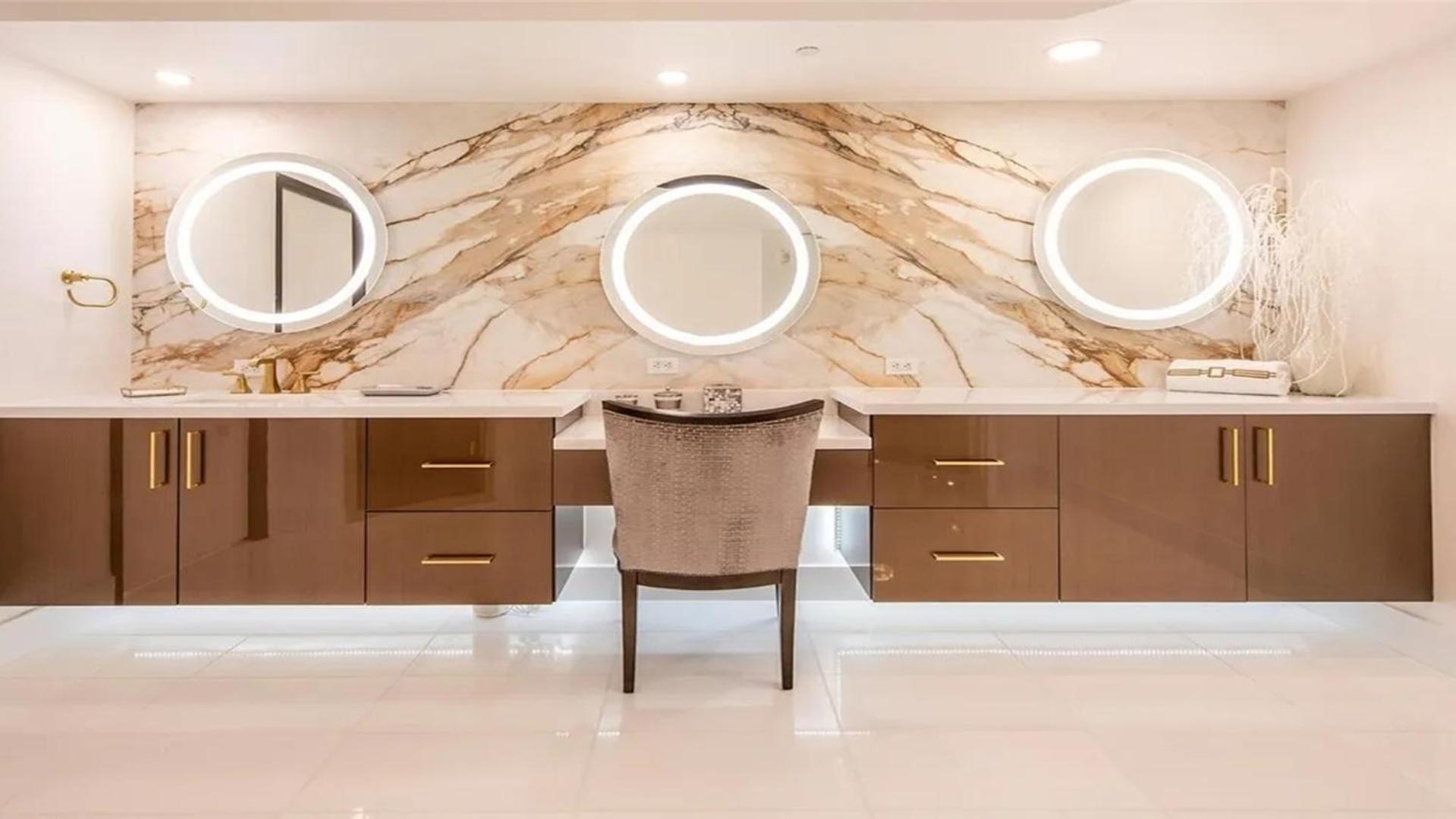 Stunning Four Bedroom Fully Professionally Remodeled Apartment Las Vegas Eksteriør billede