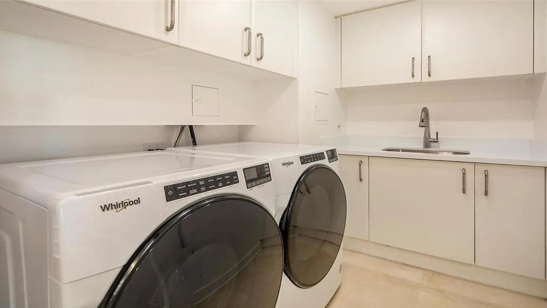 Stunning Four Bedroom Fully Professionally Remodeled Apartment Las Vegas Eksteriør billede