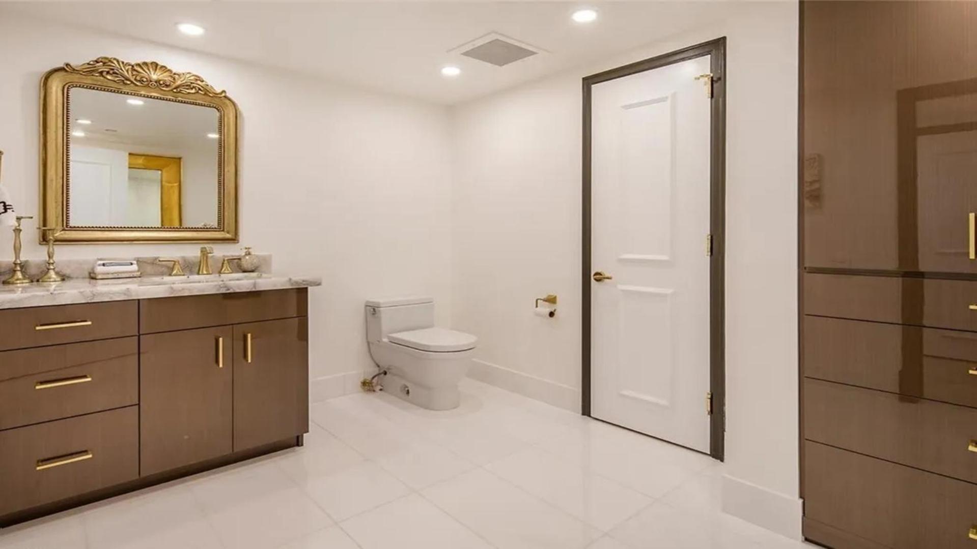 Stunning Four Bedroom Fully Professionally Remodeled Apartment Las Vegas Eksteriør billede