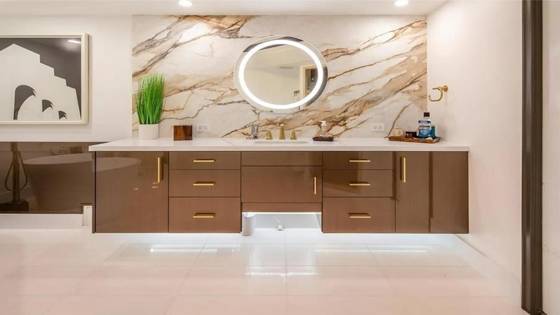 Stunning Four Bedroom Fully Professionally Remodeled Apartment Las Vegas Eksteriør billede