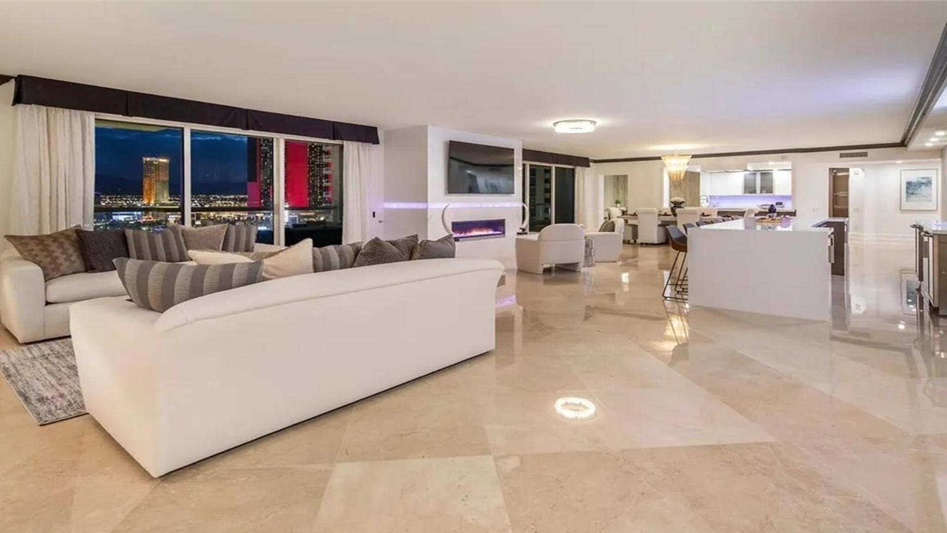 Stunning Four Bedroom Fully Professionally Remodeled Apartment Las Vegas Eksteriør billede