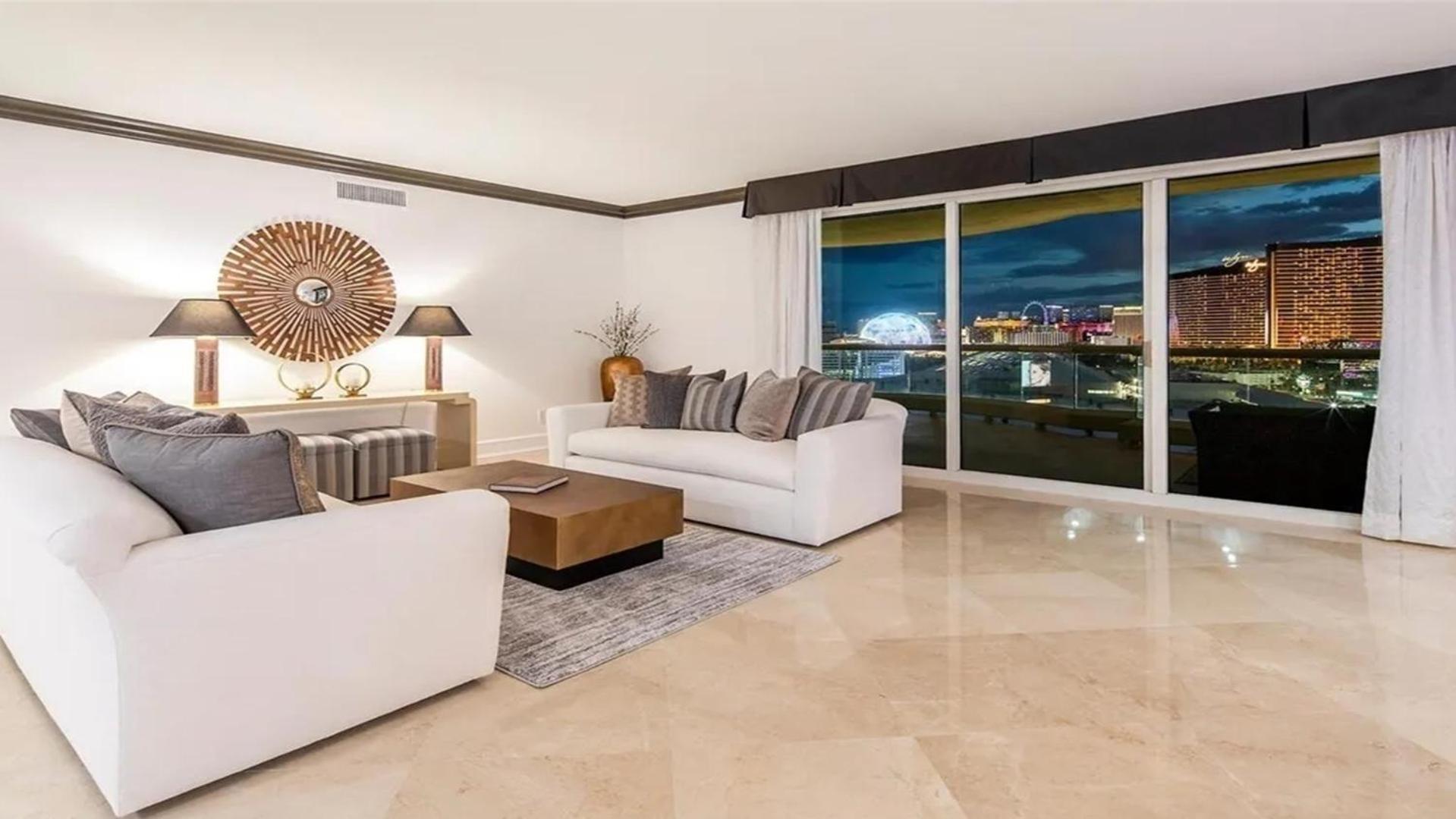 Stunning Four Bedroom Fully Professionally Remodeled Apartment Las Vegas Eksteriør billede
