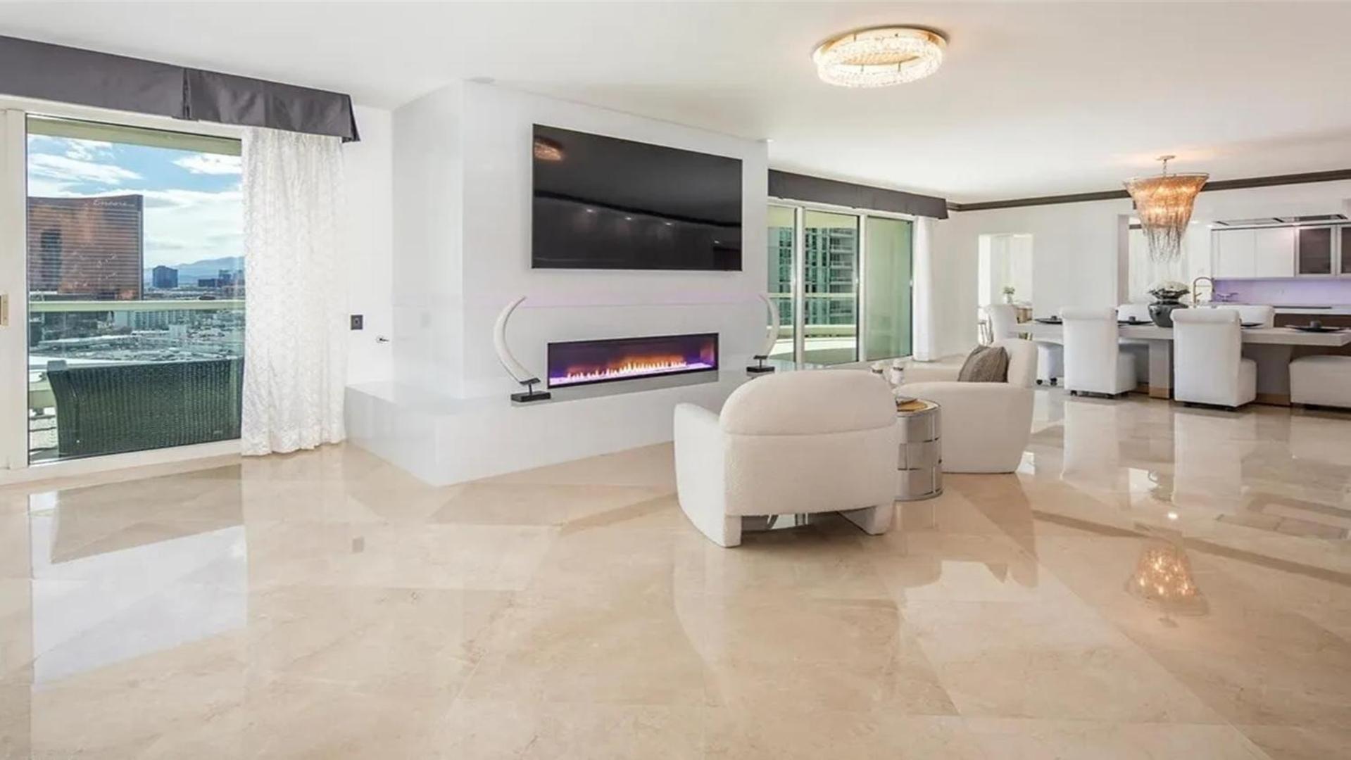 Stunning Four Bedroom Fully Professionally Remodeled Apartment Las Vegas Eksteriør billede